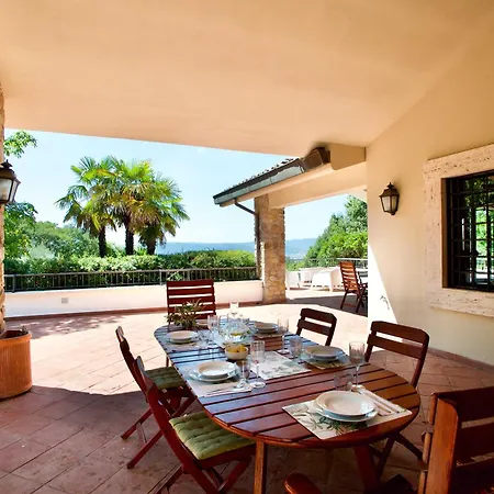 Del Nibbio Private Estate With Pool In Umbria *