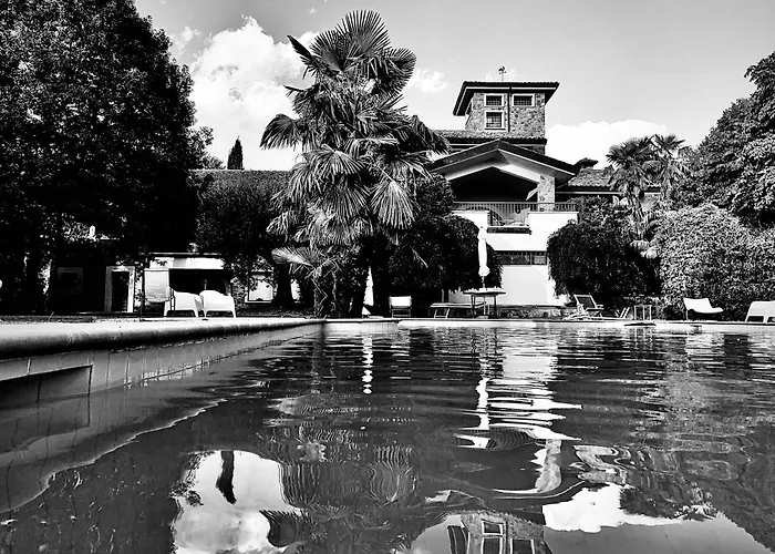 Del Nibbio Luxury With Pool In Umbria Вилла Ficulle